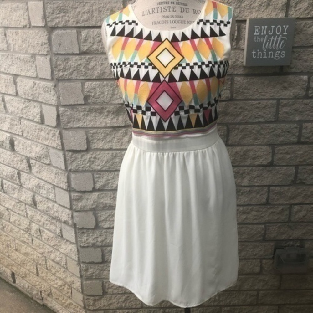 NWT Versatile and Colorful  B11
